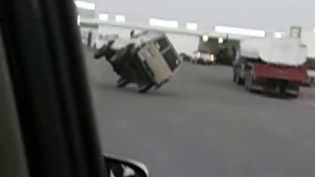 Crazy Arabs - Einmal volltanken Bitte