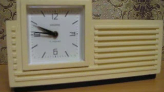 Будильник Наири 1960-е музыкальный