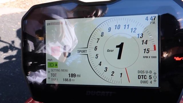 2020 Ducati Streetfighter V4S Walk Around & Start up!!!