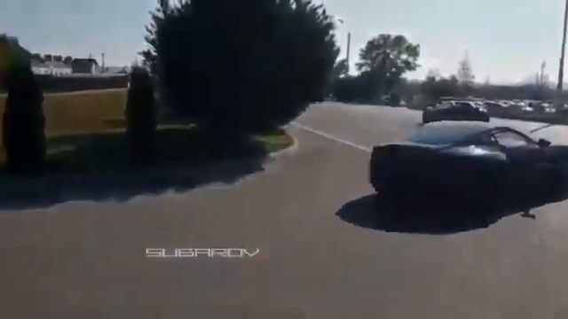 Прекрасное видео из Чечни Полиция Грозного на Майбахах сопровождает кортеж из Бугатти и Феррари