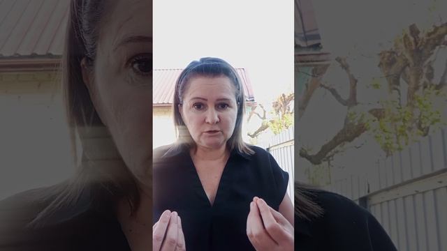Православная женщина в церкви