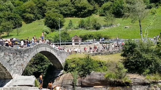 Прекрасная Швейцария.🇨🇭 Долина Верзаска.🌄