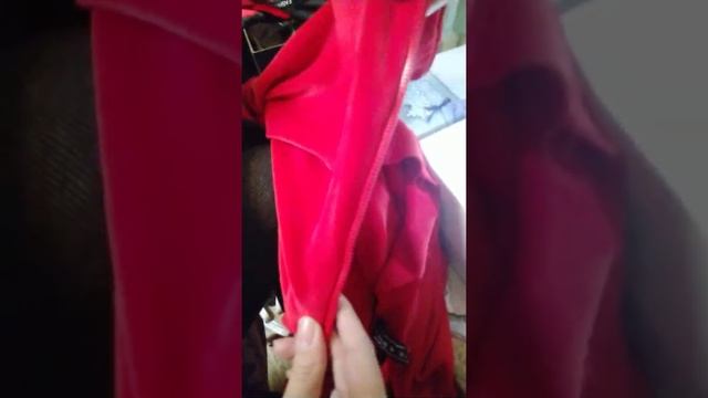 Вшивання замка у спортивну кофту з велюру