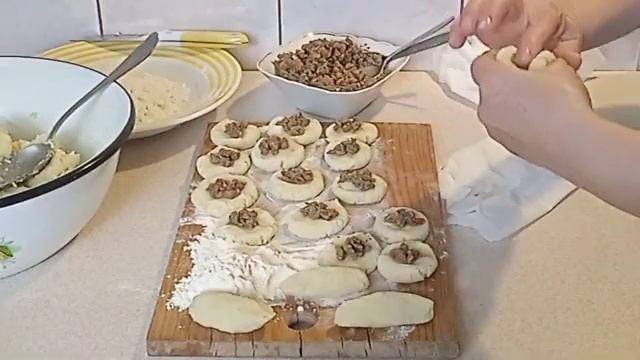 Картофлянники с печеночной начинкой.