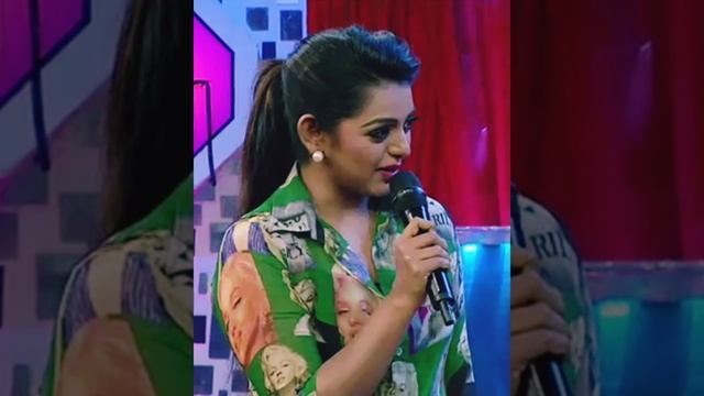 Meera in jeans and shirt❤ Very Smart😍