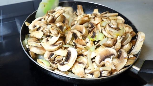This broccoli is so delicious that I cook it every day! I eat and lose weight fast.