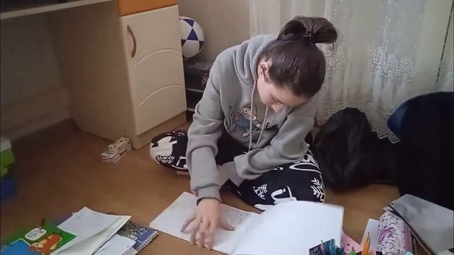 Хард уборка в комнате/Вынесла пол хаты 0_0