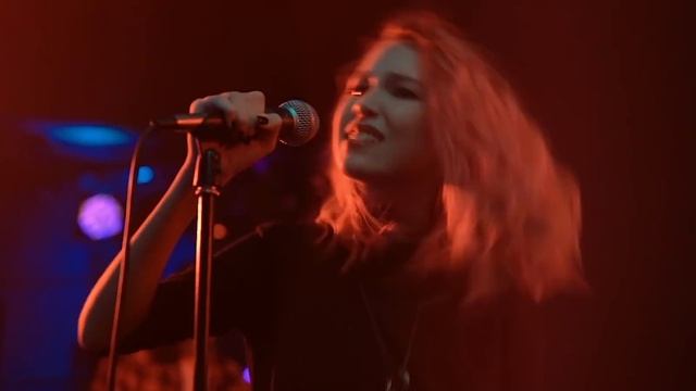 Василиса Суюнова - Мама, не держи...