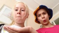 Семечки будешь?...Зубов нету!