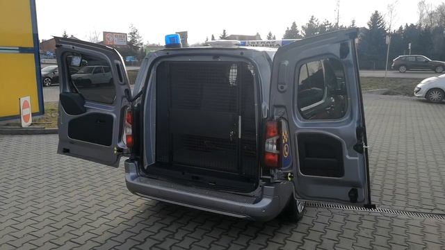 OPEL COMBO LIFE XL - STRAŻ MIEJSKA 5+2, INTERAUTO