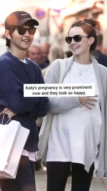 SONG JOONG-KI AND KATY LOUISE SAUNDERS IN ROME, ITALY #shorts #songjoongki #katylouisesaunders