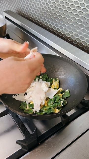 Noodle Stir-Fry with Beans and Eggs | Quick & Satisfying