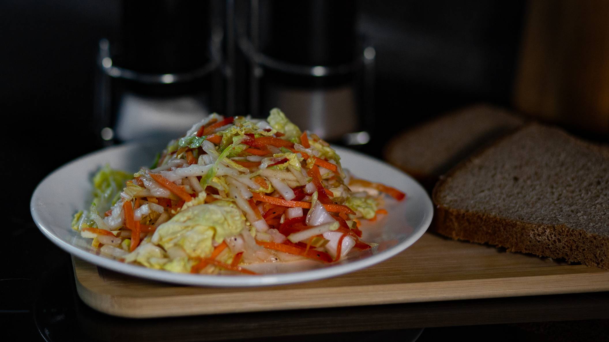 Салат с  пекинской капустой