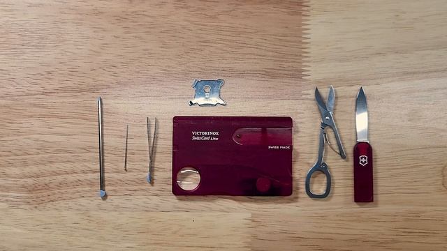 VICTORINOX MINICHAMP VS SWISS CARD LITE, which one should you get?? The answer may surprise you.