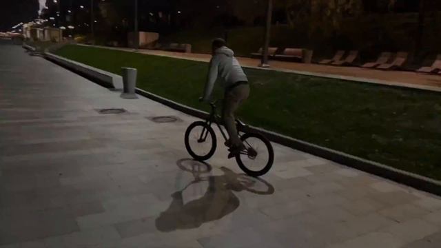 Учусь кататься на MTB.