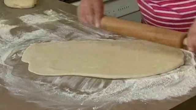 Jana Branova - Macedonian cuisine - Sonchoglet Pogacha - Сончоглет Погача