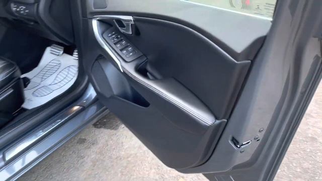 Volvo V40 R-Design Pro D4 Auto for sale at George kingsley Colchester Essex