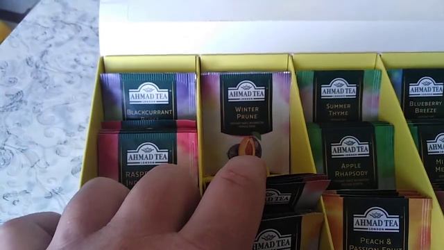 Подарочный набор фруктовых чаёв от Ahmad tea