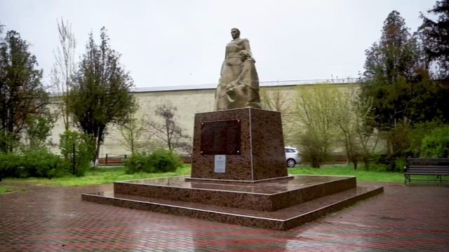 Памятные места в поселениях Буденновского округа приводят в порядок