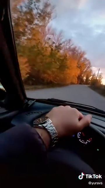 Yuravs гоняет на ваз 2114 который будет у нас в сердцях ♥️