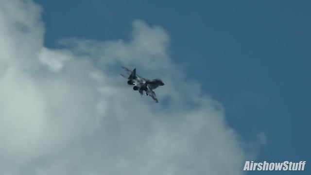 Civilian MiG-29 Mini-Demo and Steep Climb Out! - EAA AirVenture Oshkosh 2022
