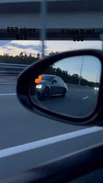 Вот что может Jaguar F type R. Разнос Mercedes E63s pipes