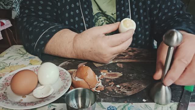 ЯЙЦЕБОЙ! Чудо - инструмент для очистки яиц. Инструкция продвинутого пользователя.