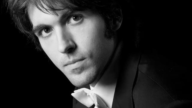 Pietro Ceresini plays Ravel
