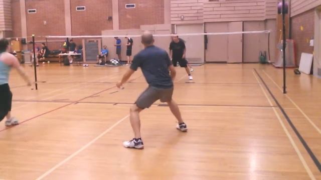 Badminton Henderson Victoria 2016_04_19_#002_Jordan_Scott_Vs_???_Linda