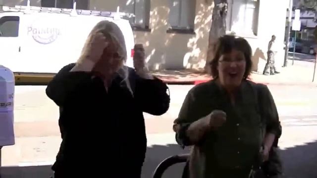 Head Falling Man - camera prank