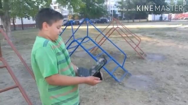 А4 ударил хейтера