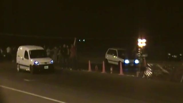 Peugeot Partner vs Fiat Uno (picadas centenario)