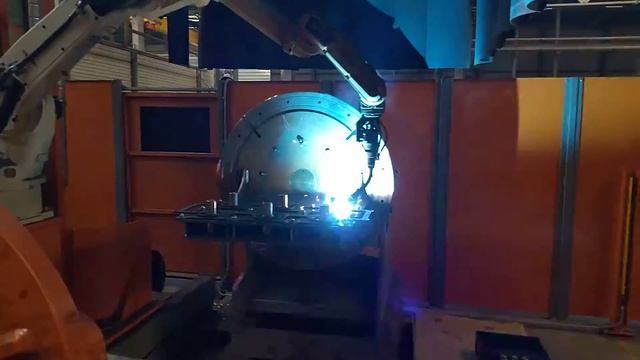 Дуговая роботизированная сварка кольцевых швов без использования прихваток и участия сварщика