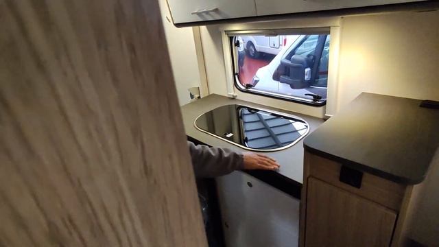 2021 Sunlight V69 (ANÁLISIS EN PROFUNDIDAD) Perfilada para 4 personas - CARVANAS SANGAR