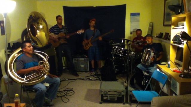 Mujeres de tu tipo (cover) Konde Norteno