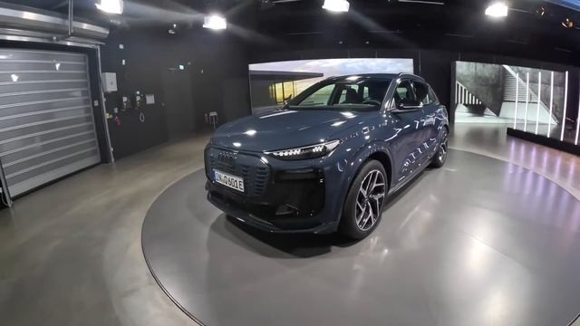 Audi Q6 e-tron Quattro, il suv elettrico visto da vicino
