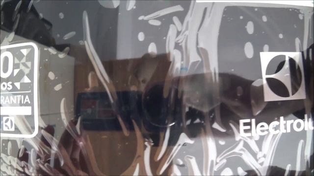 Lava e seca Electrolux Mini Duo 3kg/1kg (LSE03) - Unboxing