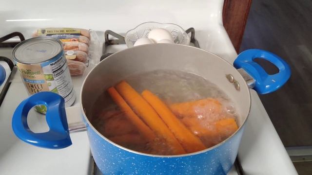 заготовки для салата вы знаете какого:)