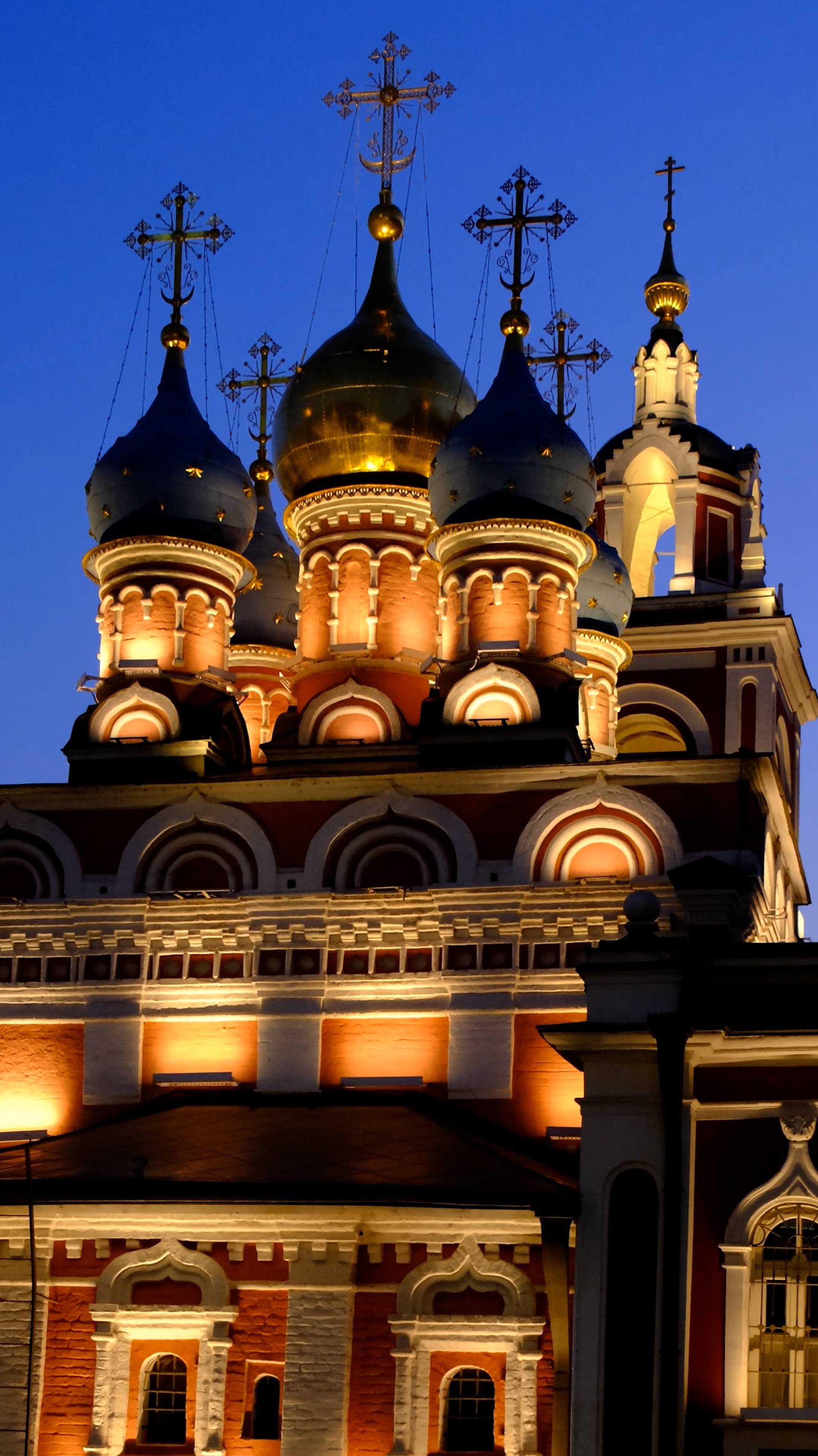 Московский вечер: сердце города в лучах фонарей!