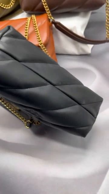 Женская сумка Pinko puff из натуральной клжи с доставкой