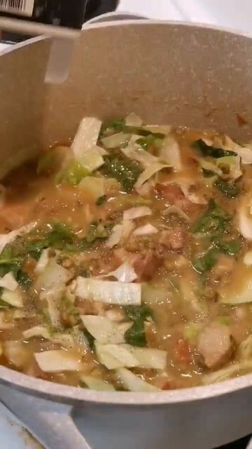 PORK MUNG BEANS SOUP WITH PORK CRACKLINGS