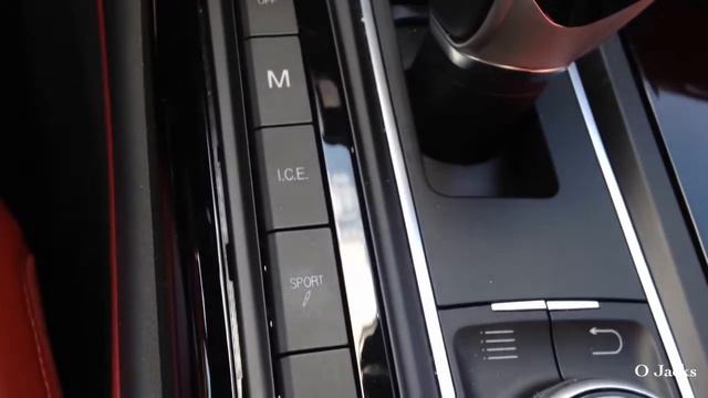 Sneak Peek at The 2018 Maserati Lavante
