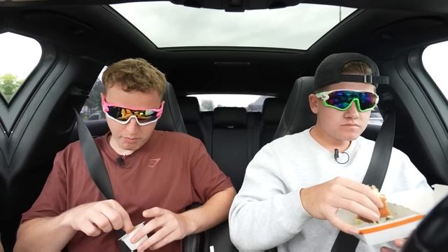 Rik & Jesper Bestellen Hetzelfde Als Degene Voor Hun!