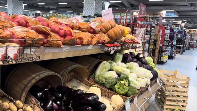 Мама купила новую куртку. Новый развод покупателей?!!!Готовимся к 9 мая/ продукты в EUROSPAR, цены