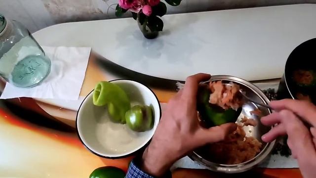 Перец фаршированный с кабачком