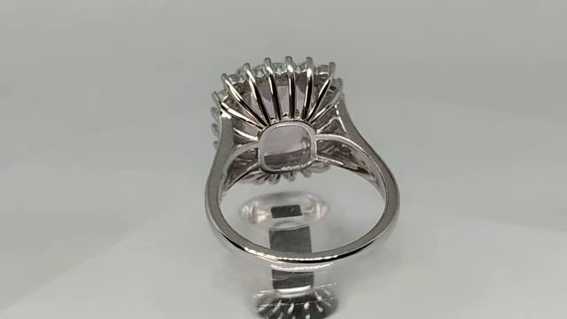 Кольцо с бразильским лавандовым кварцем 5.40ct и белыми топазами, лампы
