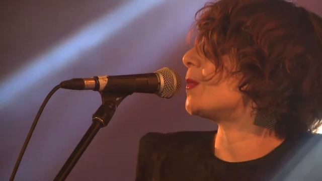 Mélanie Pain - Bye Bye Manchester // Live 2013 // A38 Vibes