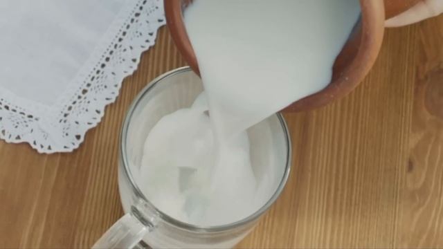 Реклама Домик в деревне - Сережа и Сева
