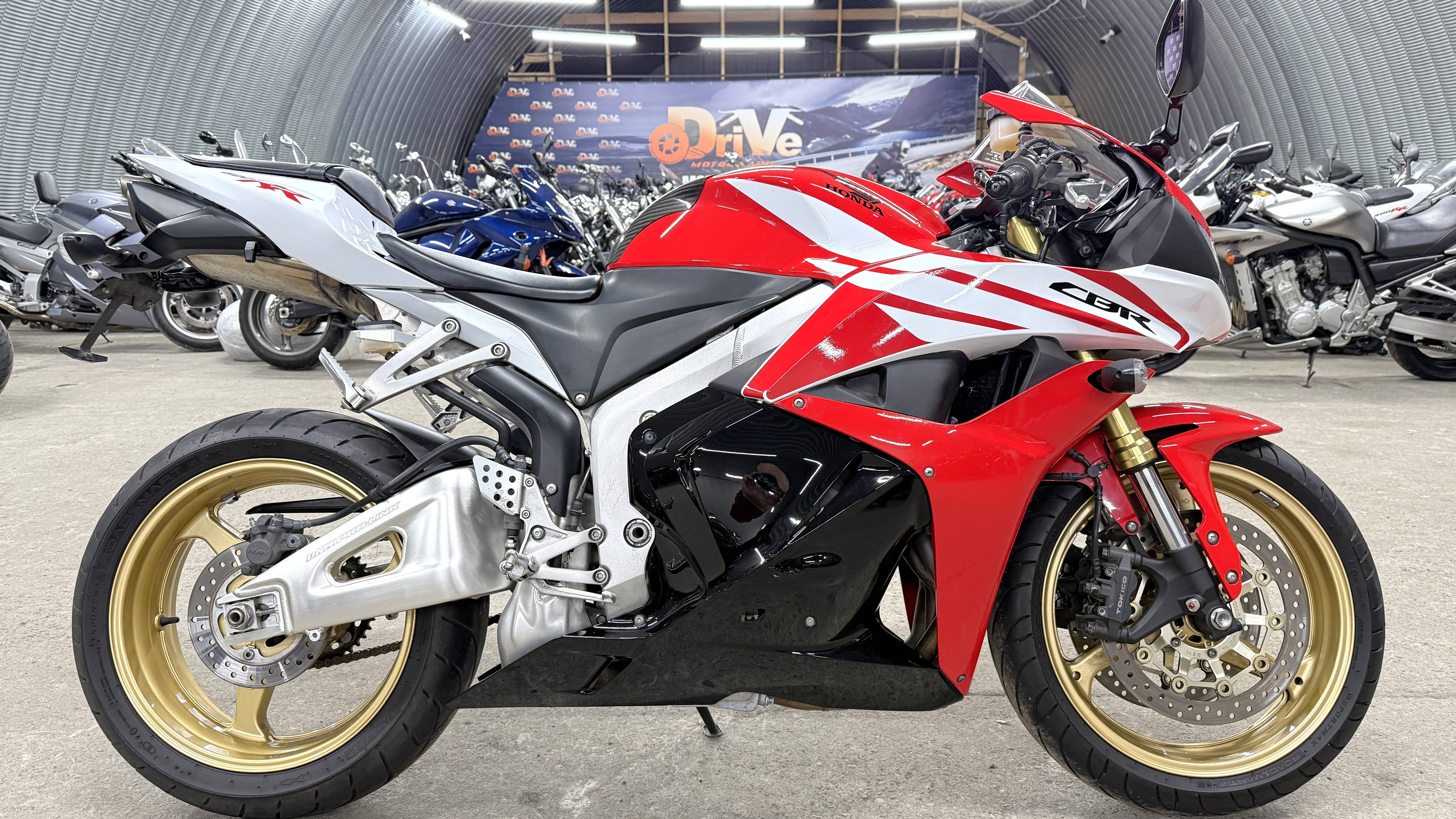 Обзор Honda CBR 600RR |В НАЛИЧИИ|