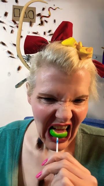 MUKBANG EATTING  SOUNDS FOOD ASMR CANDY CRINGE  EMOJI CAKE ICECREAM YUM #SHORTS OMG CHICKEN